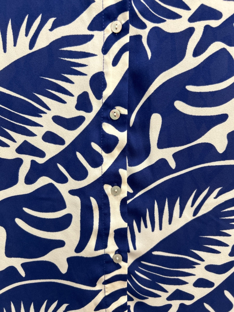 Rose&Olive · Short Sleeve Leaf Print Shirt · 1X · Blue and White