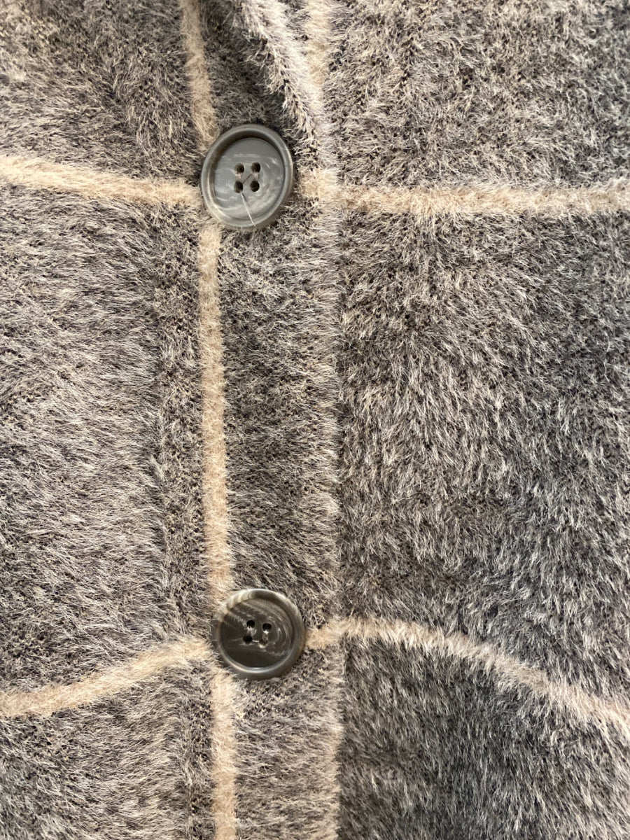 Cyrus · Window Pane Design w/ Pockets · Large · Grays