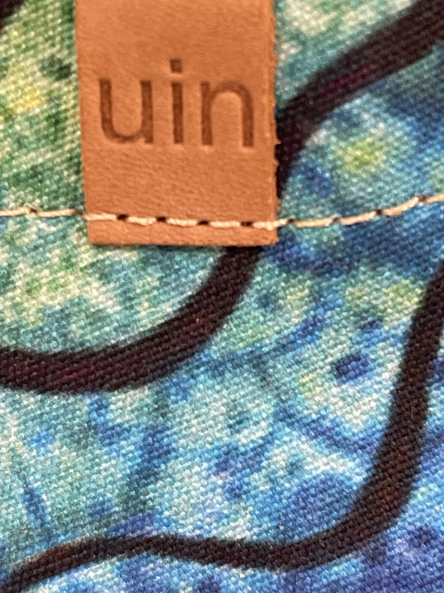 UIN · Dolphin Print Slip Ons · 8.5 · Multi
