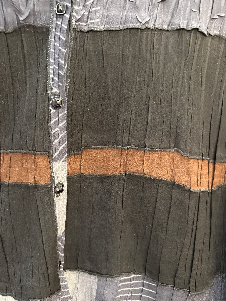 Komarov · Crinkle Texture · Large · Gray/Black