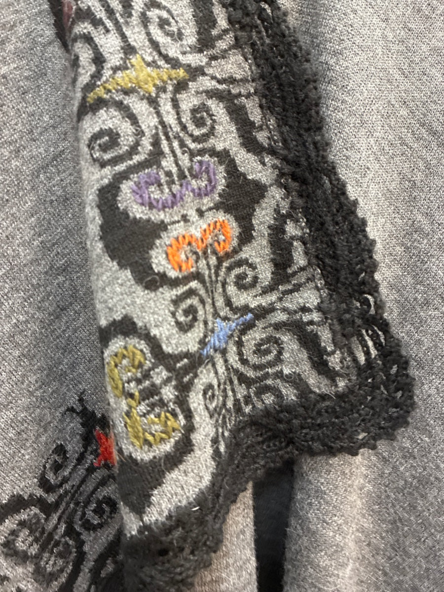 Alpaca Ruana · Ruana Alpaca 111 · One Size · GrayBlk