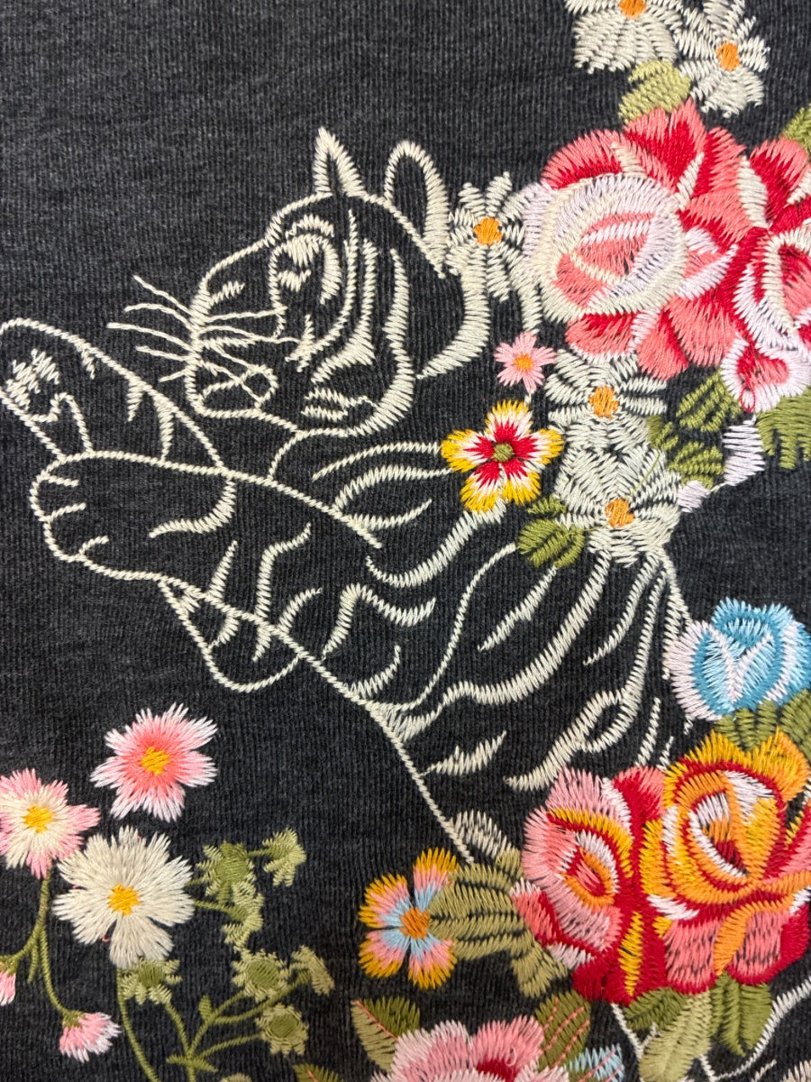 Boho Paparazzi · GrayFloral Embroidered · Large · Charcoal Gray