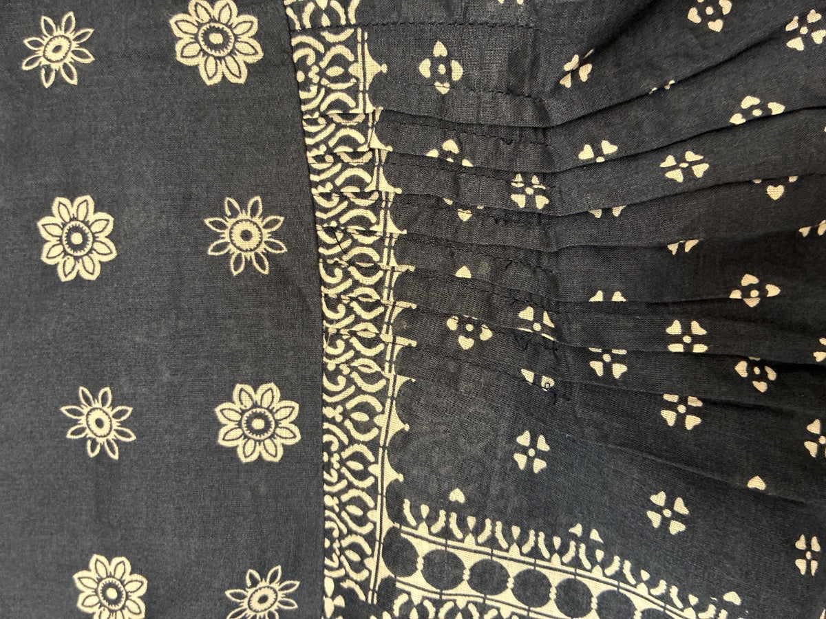 J. Jill · Bandana Pattern · Small · Navy/White