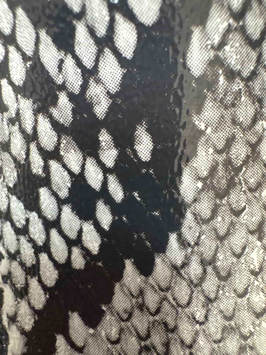 Oofos · Oocloog Recovery Mule · 11 · Black/White Reptile Print