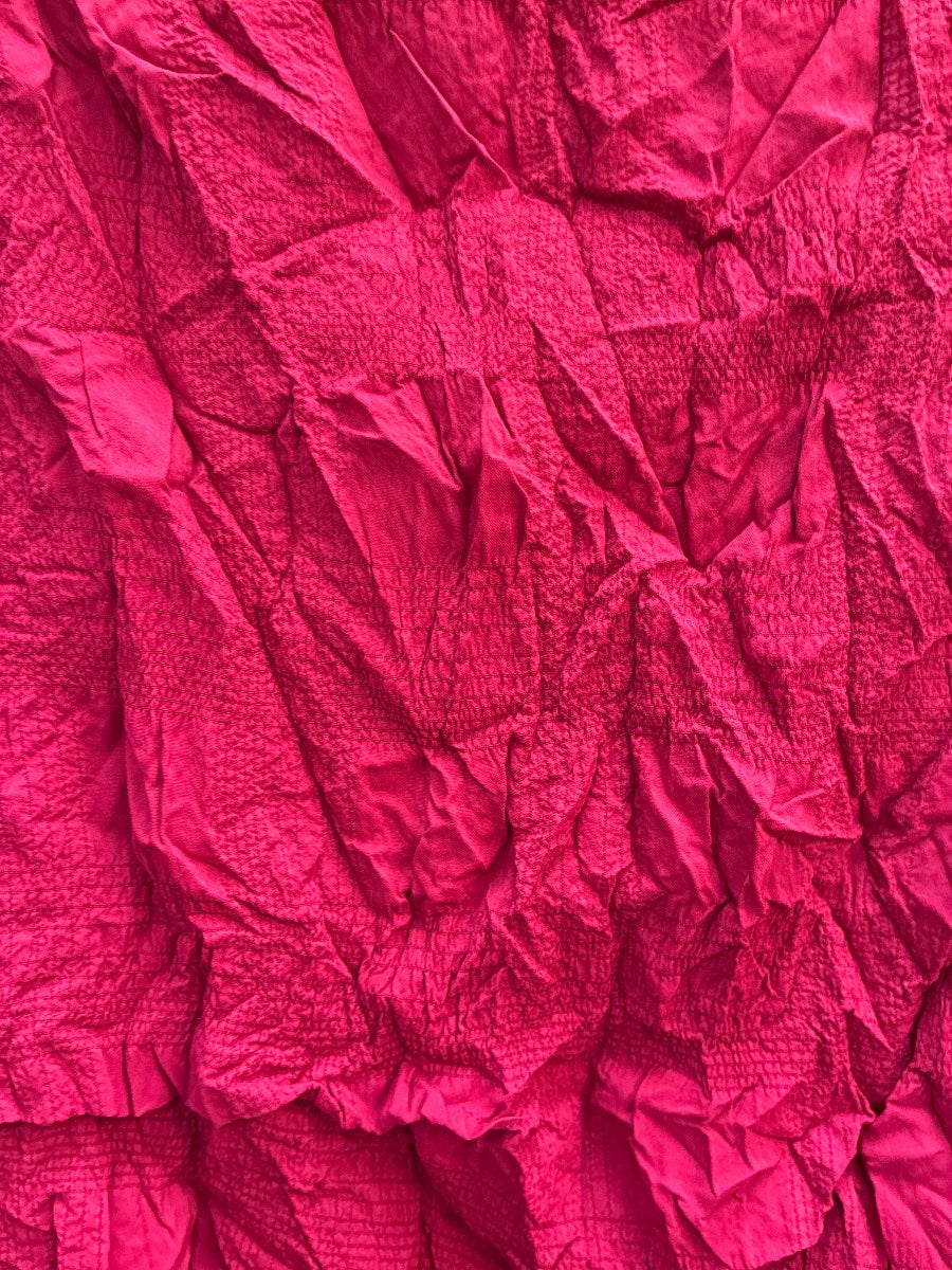 Chalet · Crinkle Texture · Large · Fuchsia