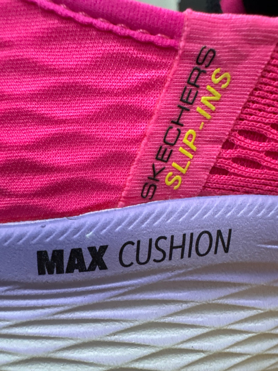 Skechers · GO RUN Slip-Ins · 6 · Neon