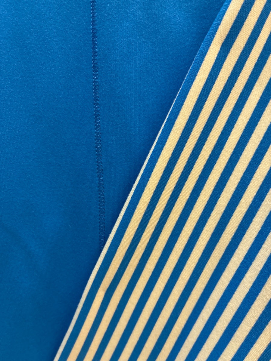 Lululemon · Blue/White Striped · Medium