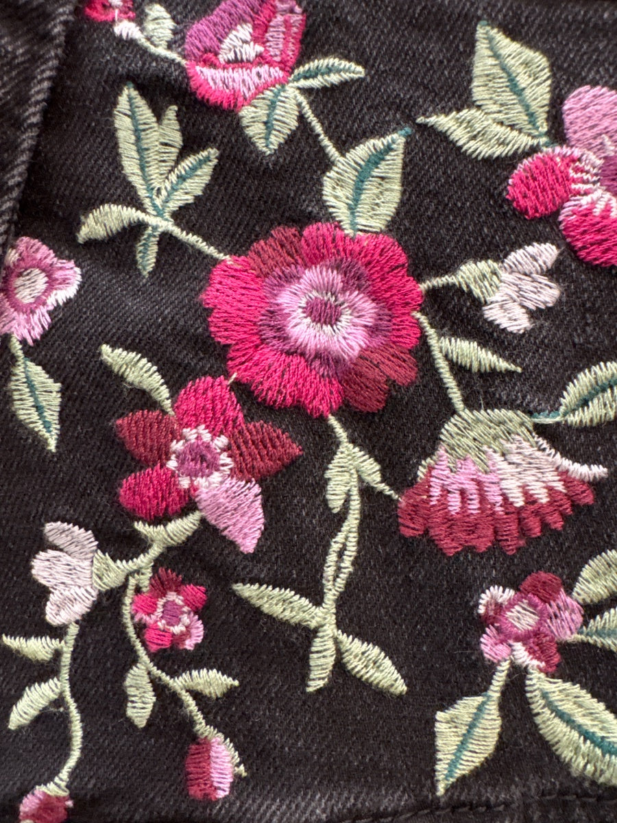Woman Within · Embroidered Floral · 14W · BlackFloral