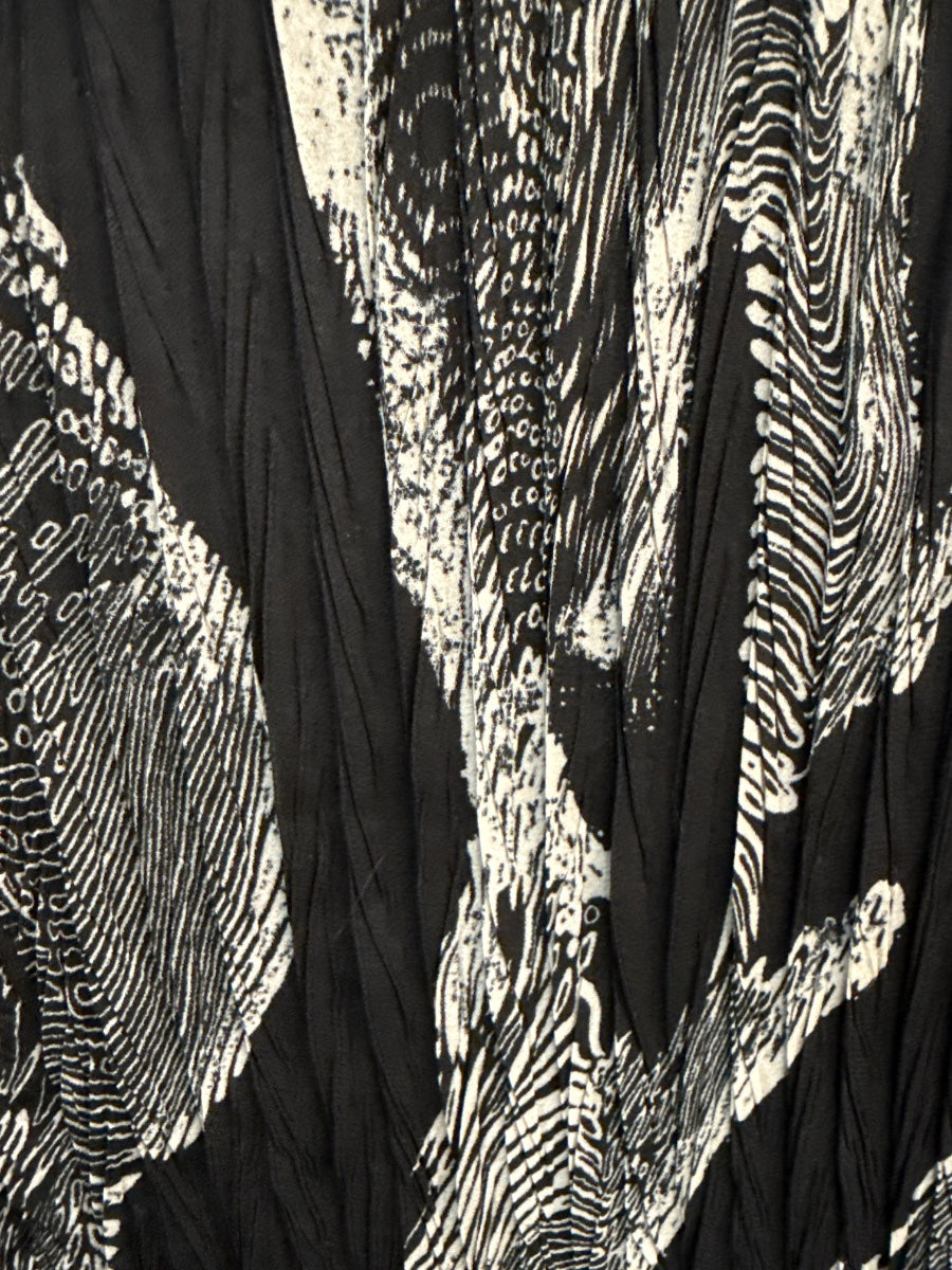 DRECOL · LongSleeve Fashion Top · 1X · Black and White