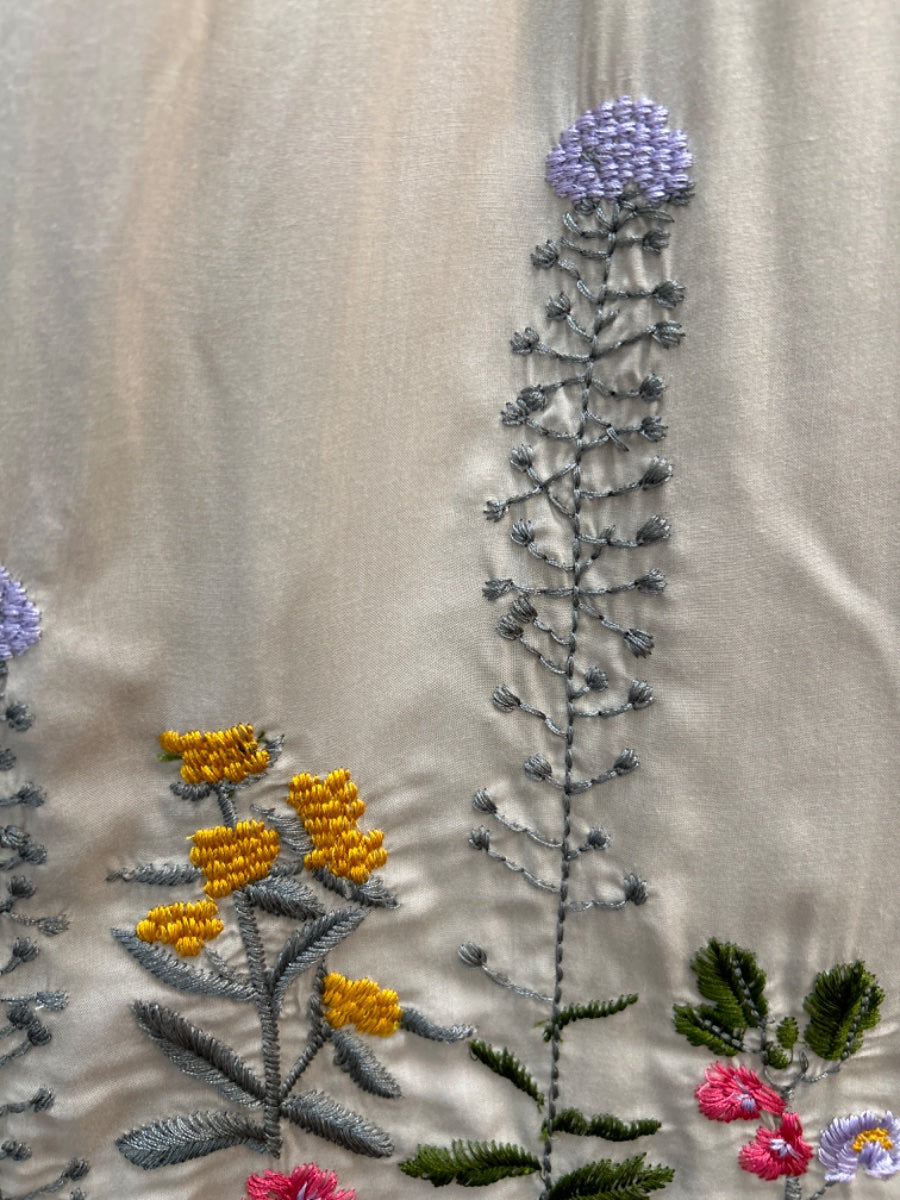Anthropologie · Blue Tassel · Large · Beige Floral