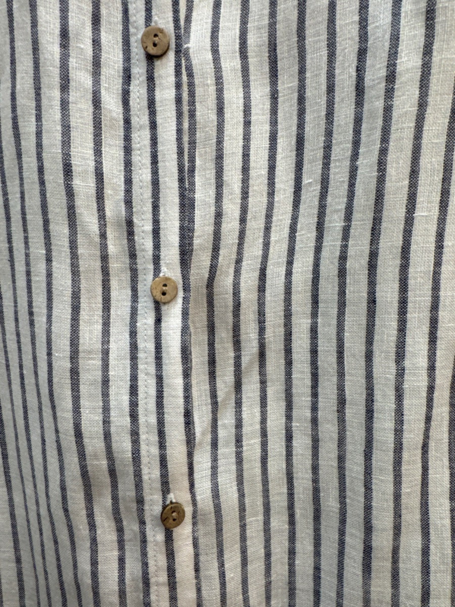 Tahari · Roll Tab Shirt · XLarge · WhiteNavy Striped