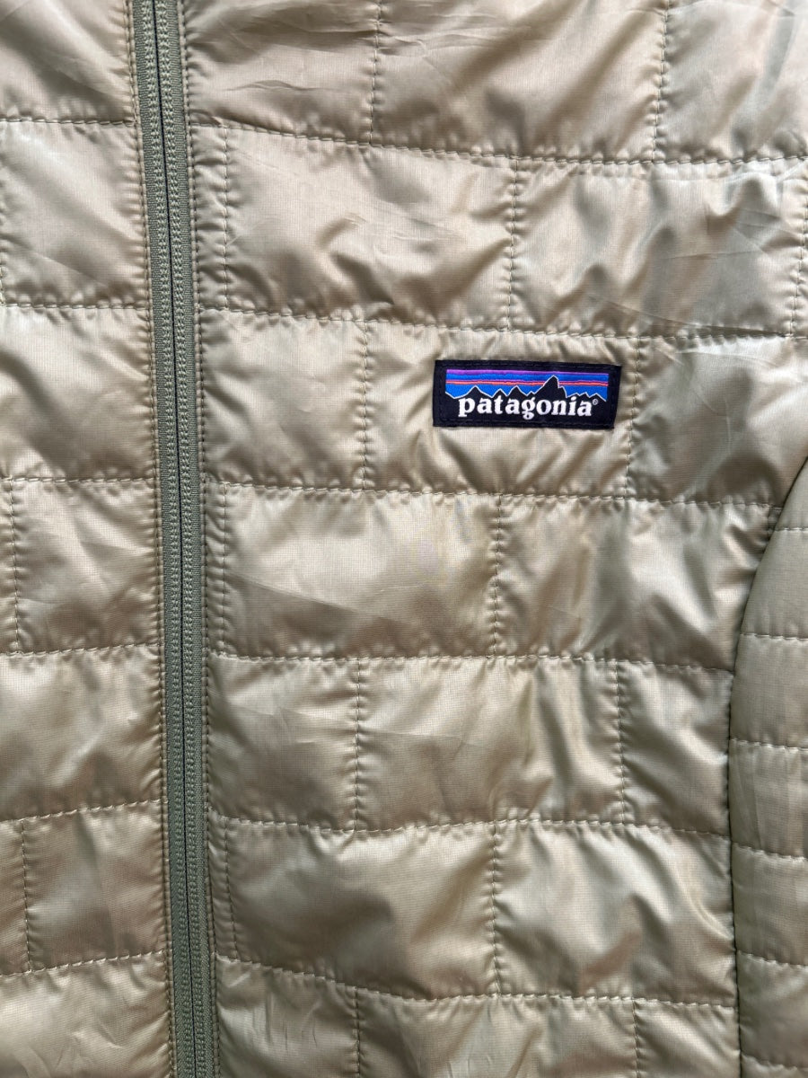 Patagonia · Zip Up Jacket · Medium · Moss