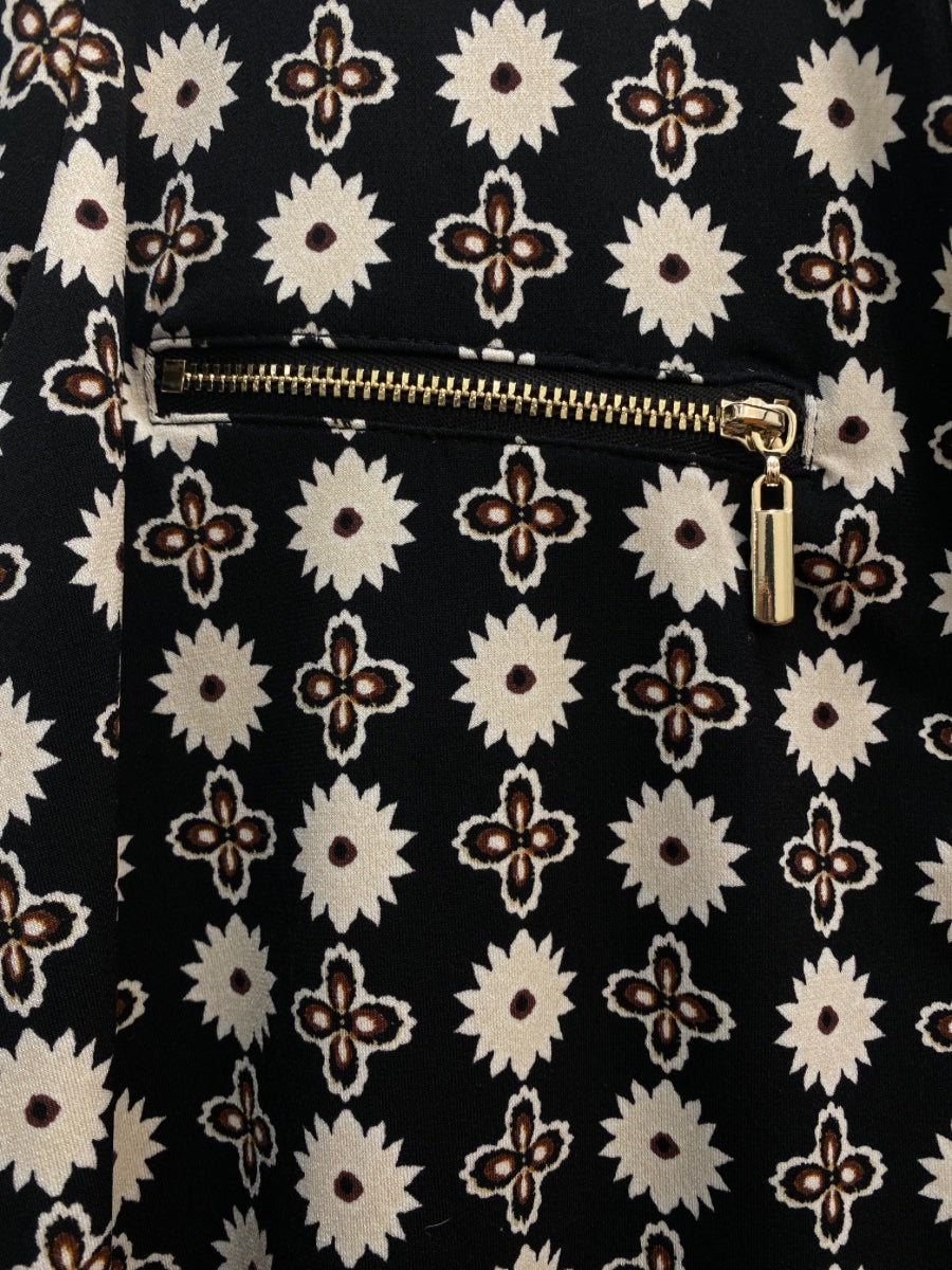 JMCollection · BlackCream Floral Split Neck · 1X · BlackCream