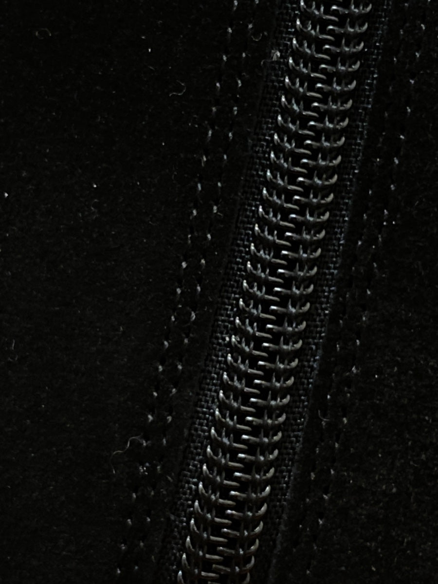 Caslon · Keaton Water Resistant · 8 · Black