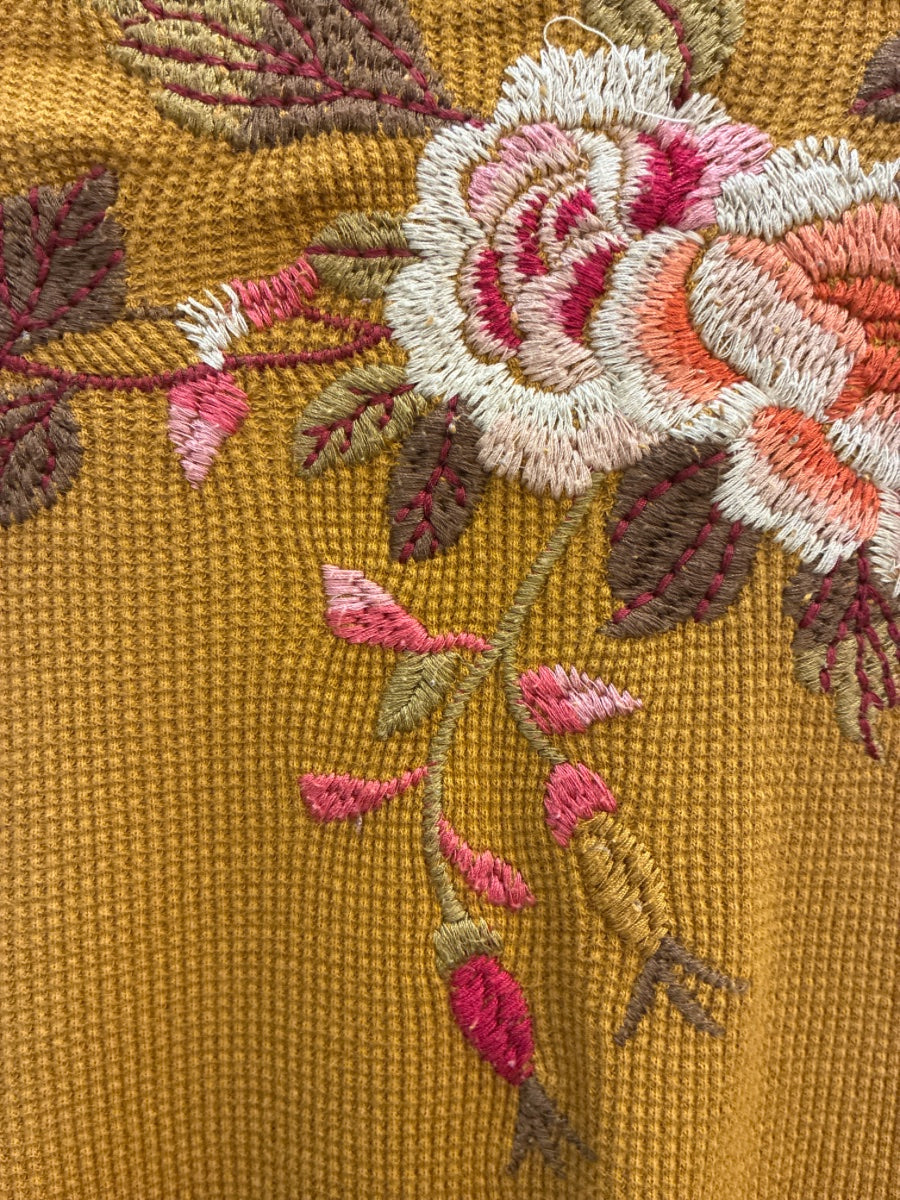 JohnnyWas · DijonCream Embroidered Floral print · Medium · DijonCream