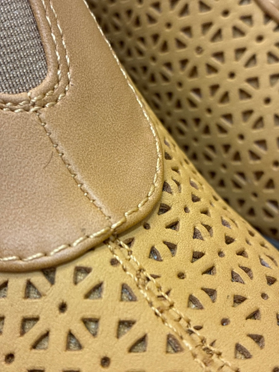 Earth · Carden Booties · 9 · Yellow
