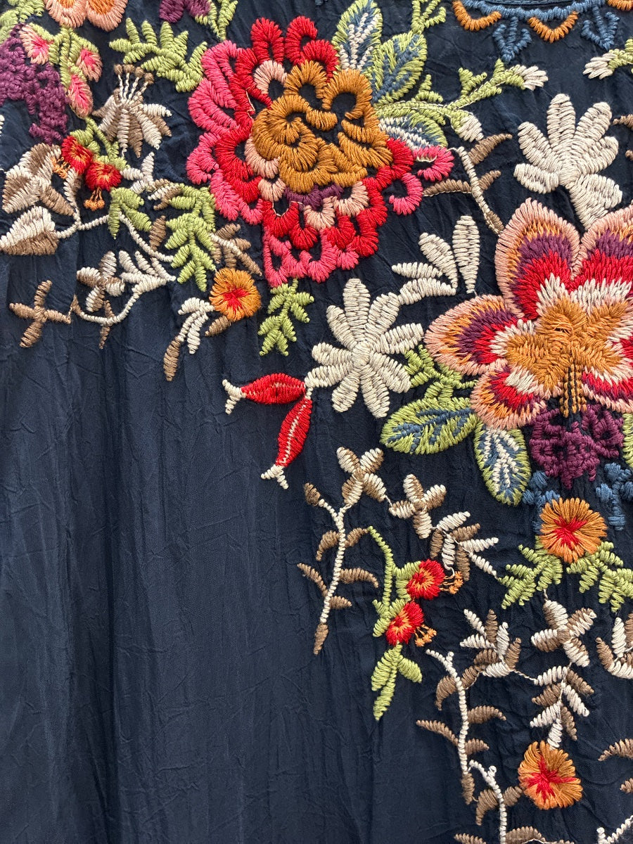 Johnny Was · Tunic · Small · Navy Floral