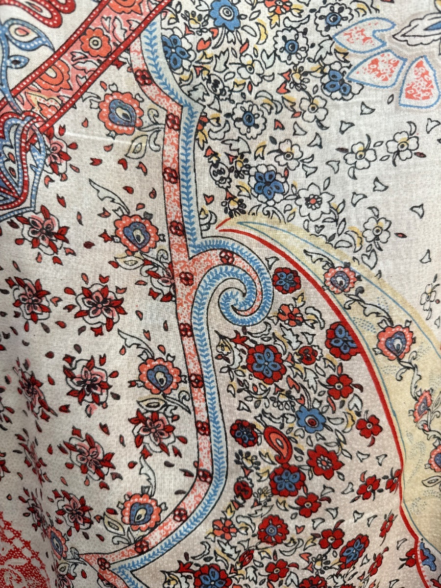Sundance · Floral Paisley w/Fringe Sleeves · Small · CreamRed