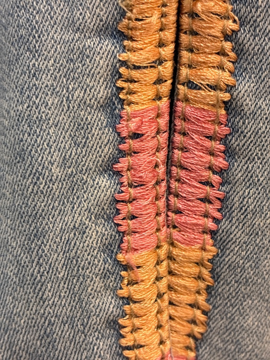 Tribal · Audrey Midrise straight capri · 14 · Light Blue Denim