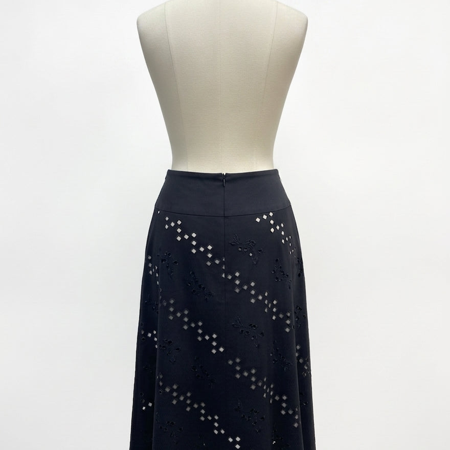 JonesNY · Midi Embroidered Square Detail w/ Lining · 6 · Black