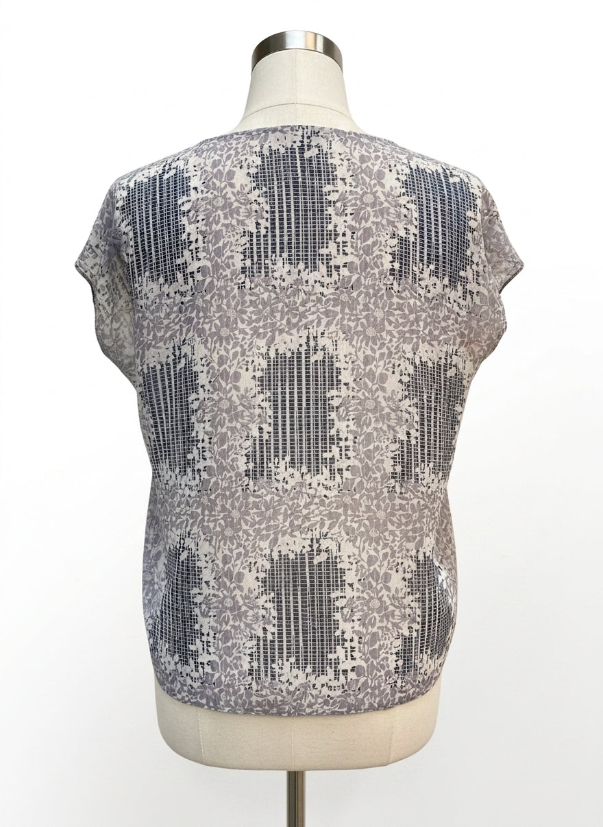 Cabi · Cap Sleeve Top · Medium · NavyGray Floral Print