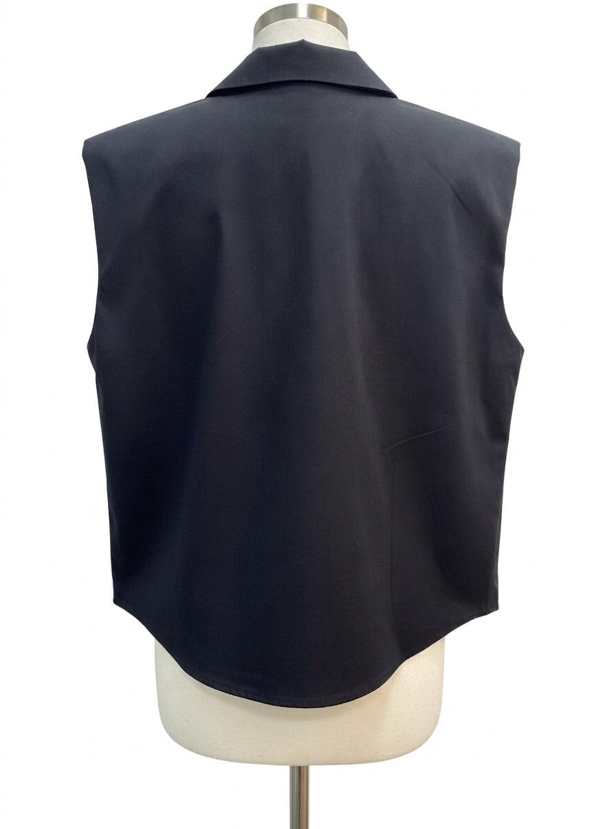 Calvin Klein · Sleeveless Top with Shoulder Pads · Medium · Black