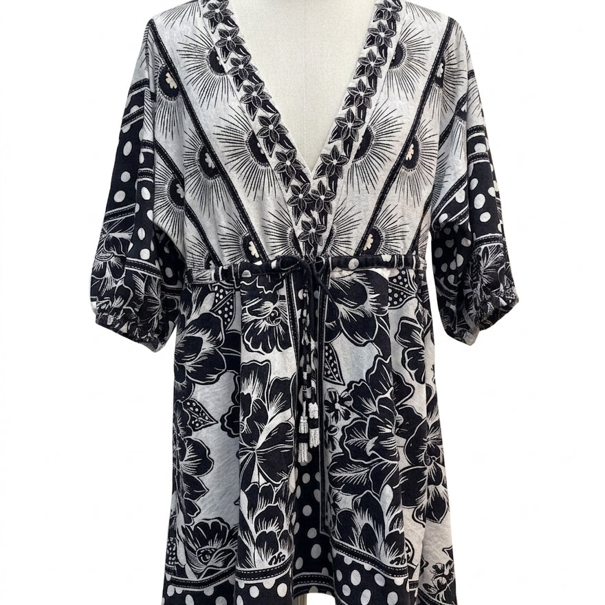 FARM Rio · Beaded Tassels · Medium · BlackWhite