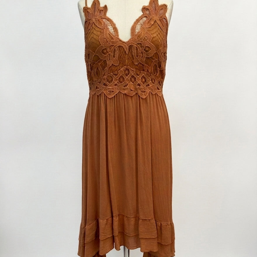 Justify · Strappy Criss Cross Dress · XLarge · Tawny