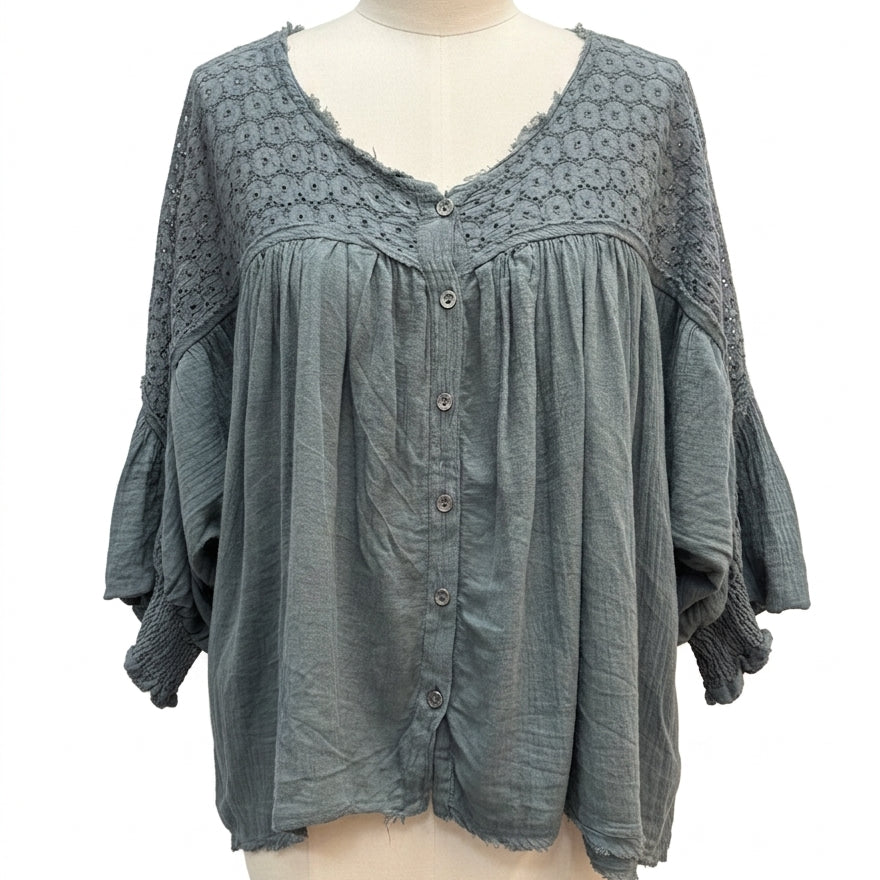 Free People · Boho Chic Top Eyelet Detail · Medium · Teal