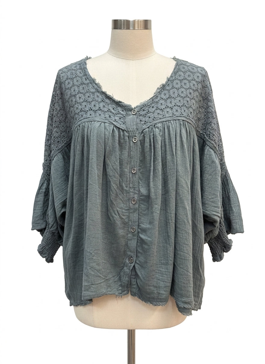 Free People · Boho Chic Top Eyelet Detail · Medium · Teal