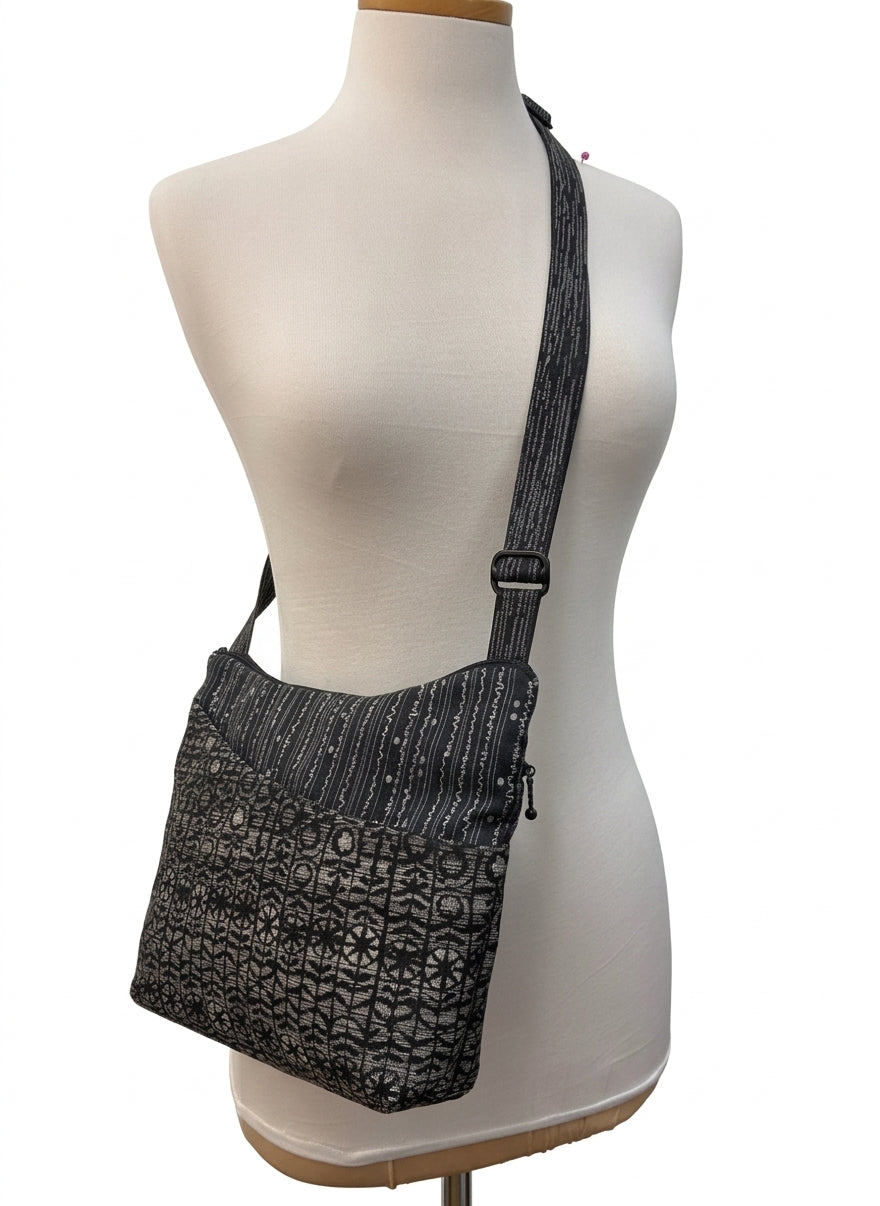 Maruca · Crossbody · BlackGray