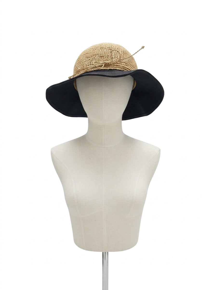 Helen Kaminski · Hat · :) · Black/Tan