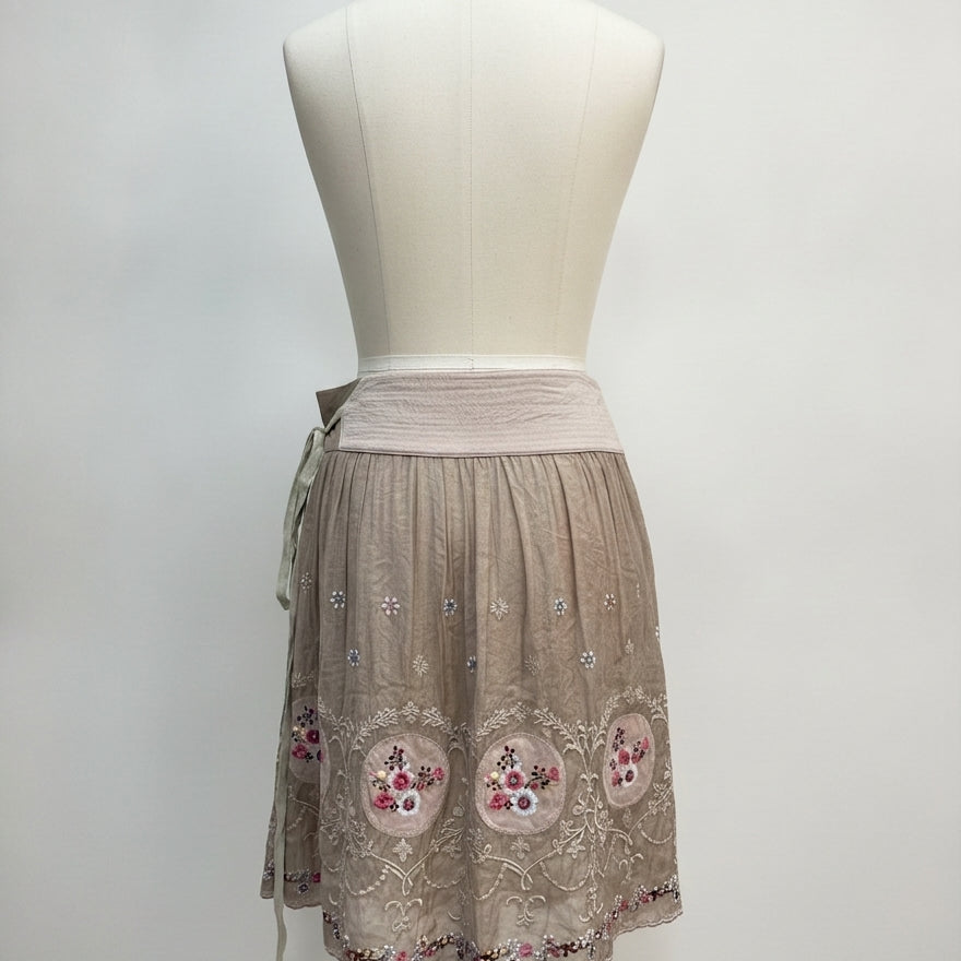 Anthropologie · Blue Tassel Embroidered · Medium · BeigeFloral