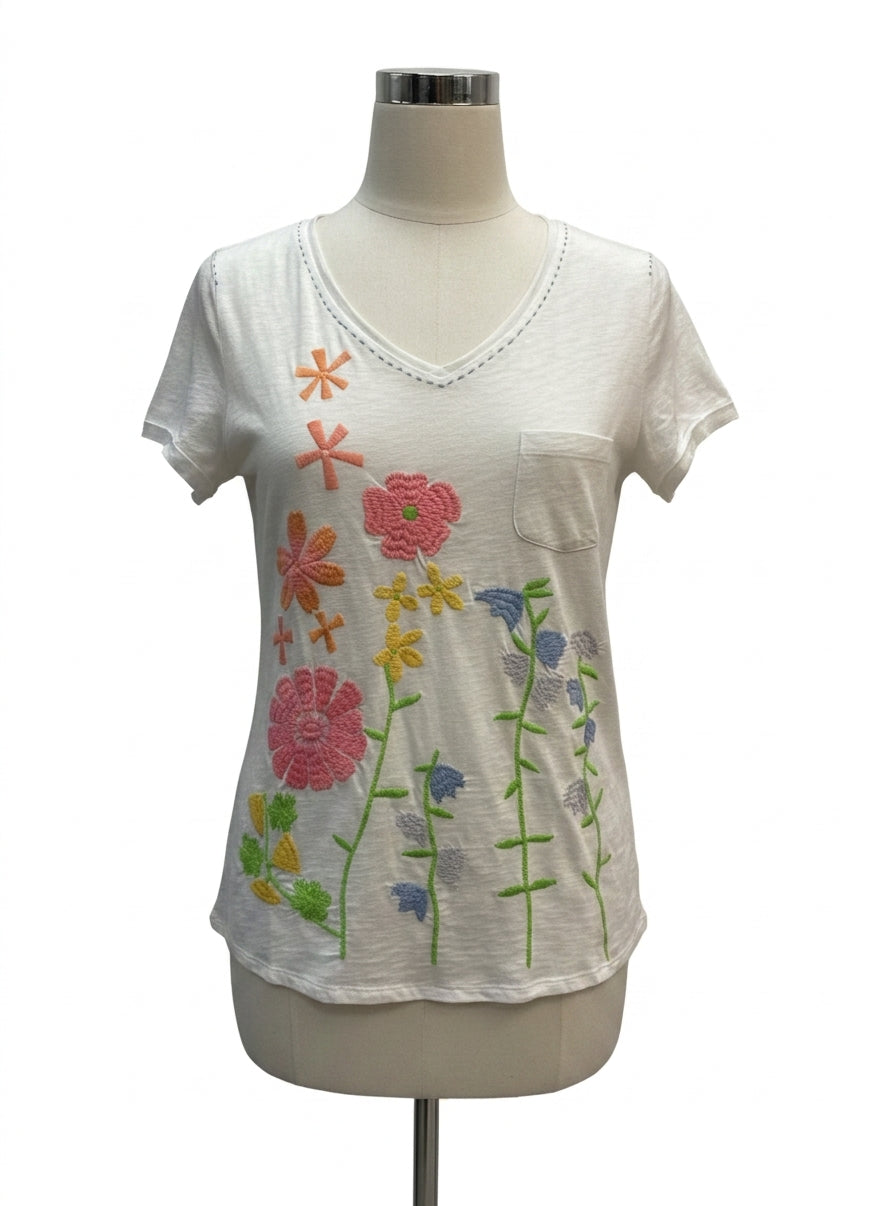 Anthropologie · Peony Embroidered Floral T-Shirt · Large · WhitePink
