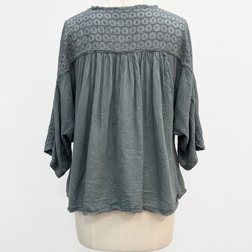 Free People · Boho Chic Top Eyelet Detail · Medium · Teal