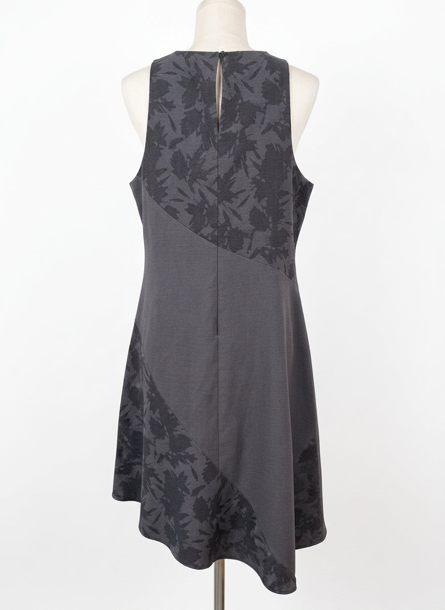 Banana Republic · Sleeveless Dress · 4 · Gray
