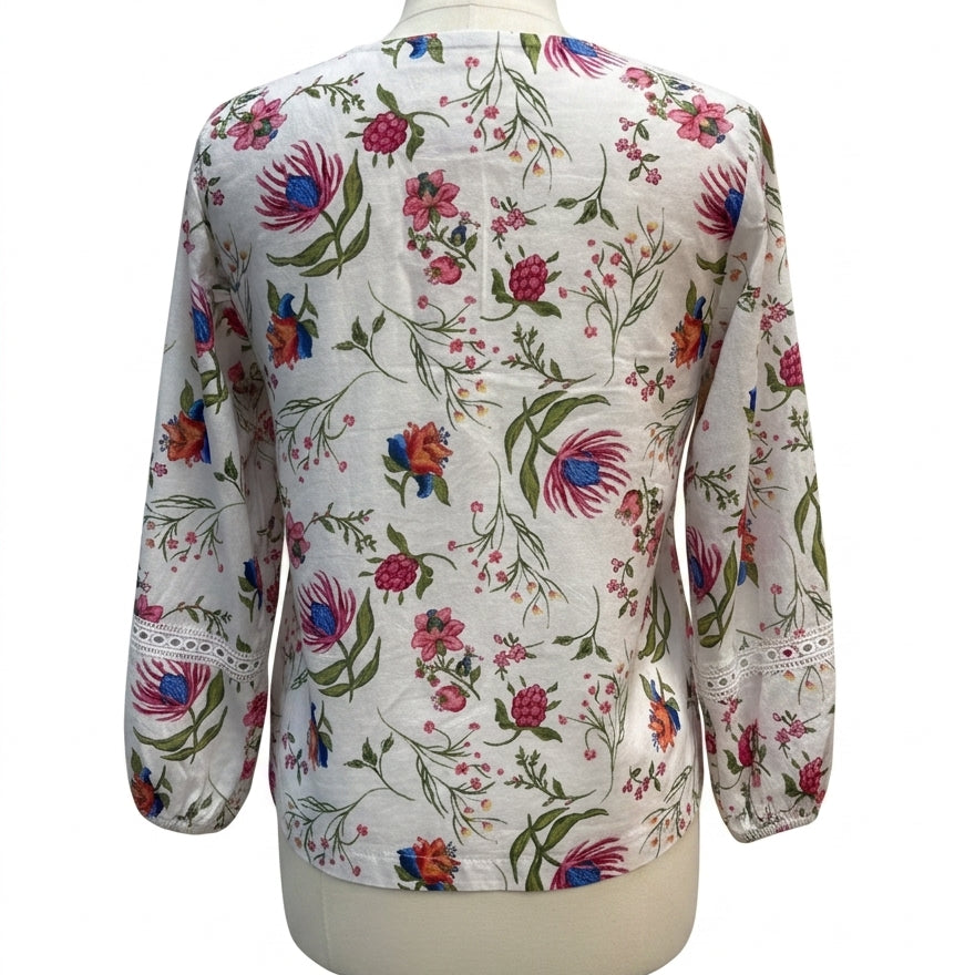 St. JohnsBay · Floral Print 3/4 Sleeve · Large · WhitePinkBlue