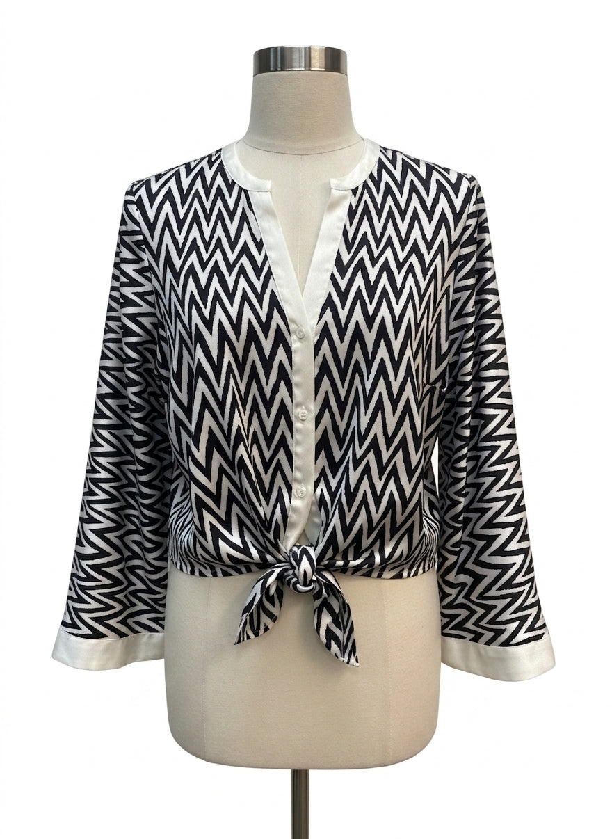 Halogen · Bell Sleeve Top, tie front, zig-zag pattern · Small · BlkWhite