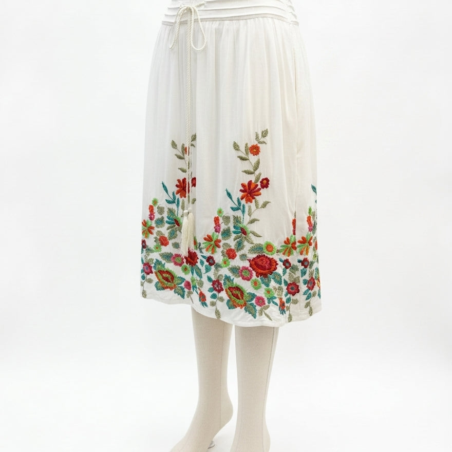Anthropologie · Blue Tassel · Large · Cream Floral