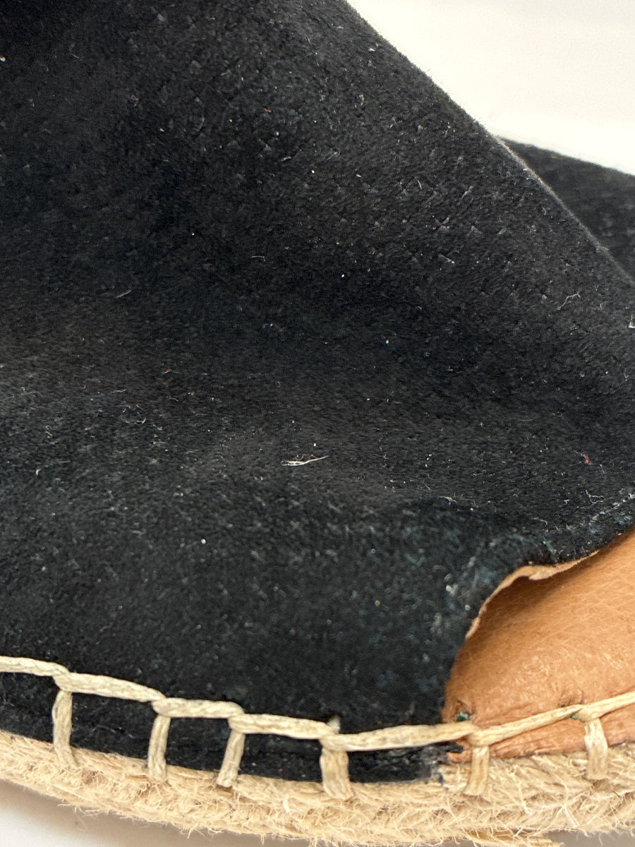 Gentle Souls · The Colleen · 7.5 · Black