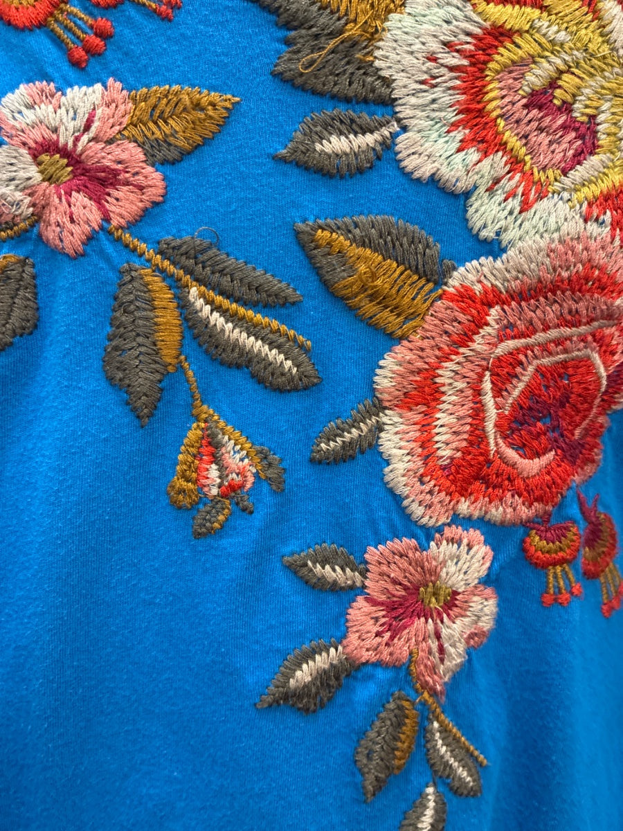 Johnny Was · Blue Floral Embroidered 3/4 Sleeve Tunic Top · Large · Blue