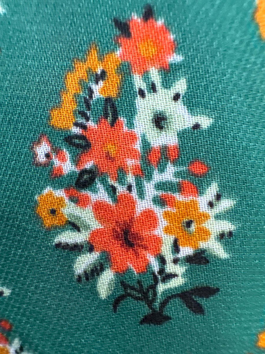 Cabi · Stevie Top · Medium · Green Floral