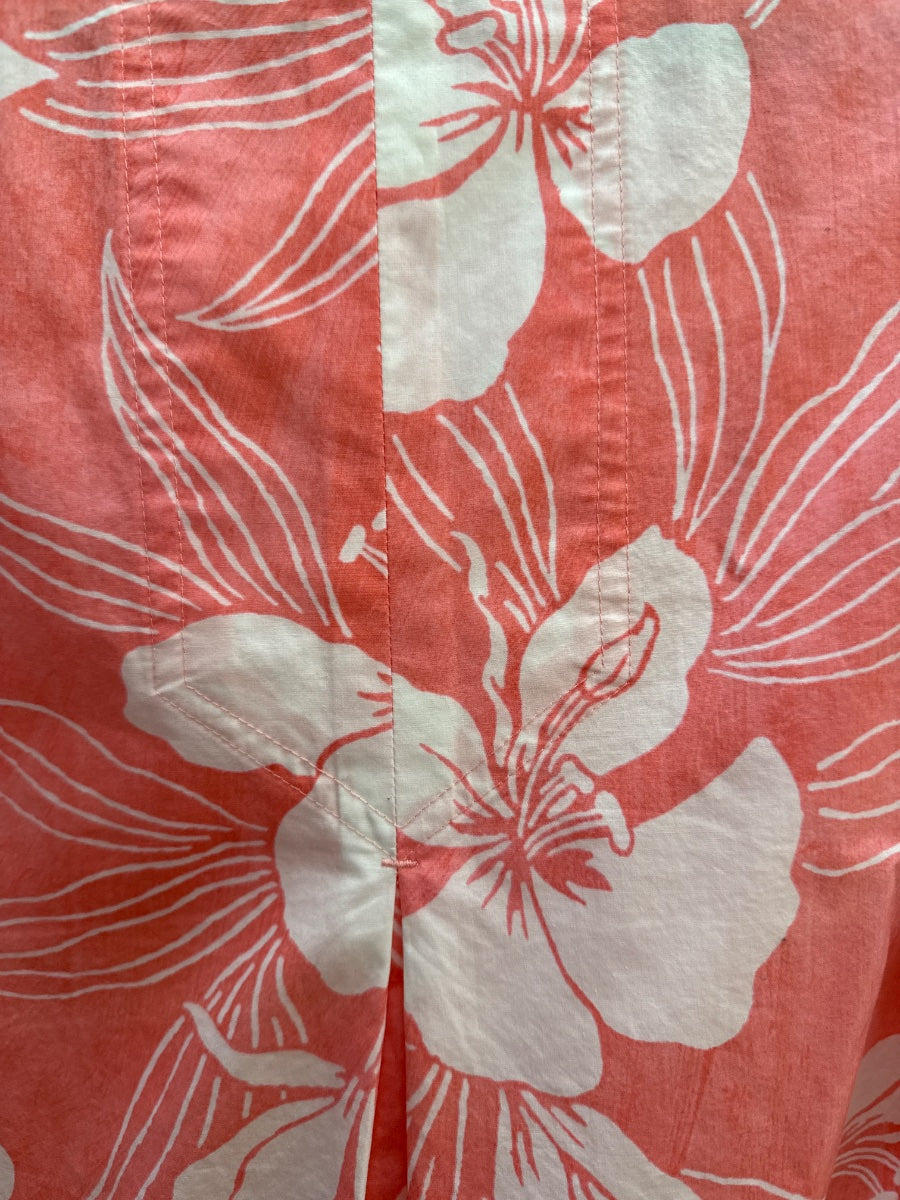 Tommy Bahama · Shirt · Medium · Pink and White