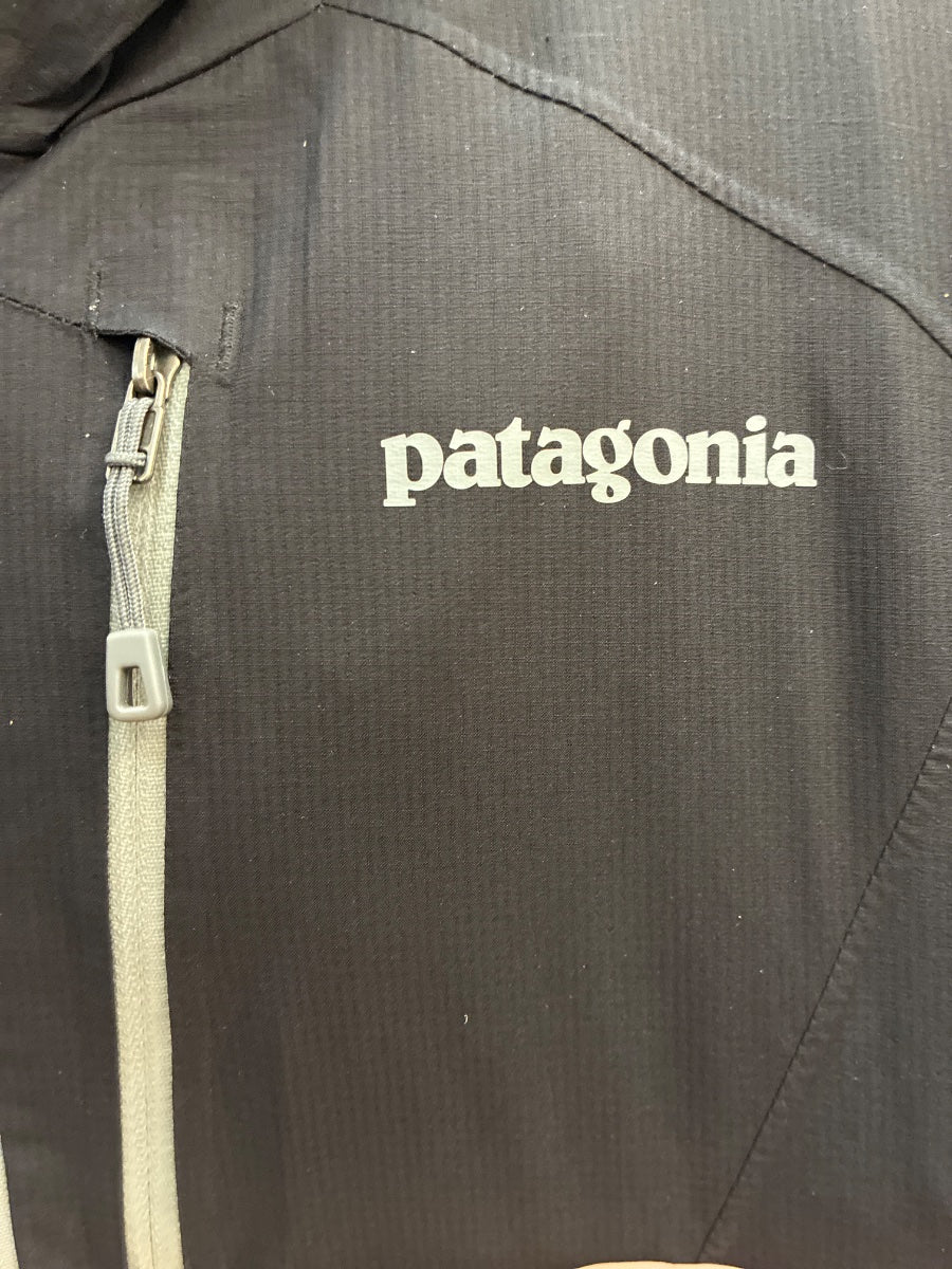 Patagonia · Stretch rainshadow · Medium · Black