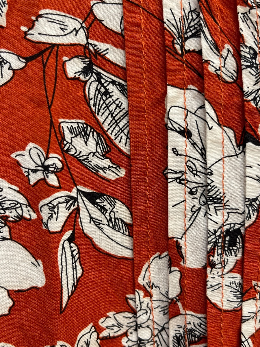 Fun2Fun · 3/4 Sleeve Pleated Detail · Medium · Rust/White Floral