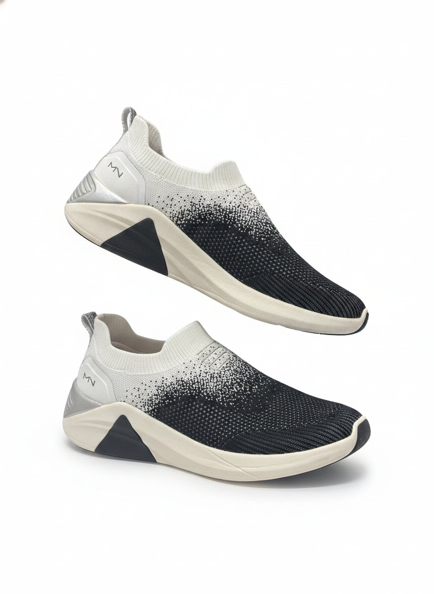 Skechers Mark Nason · A-Linear No lace slip on sneakers · 8.5 · White/Black