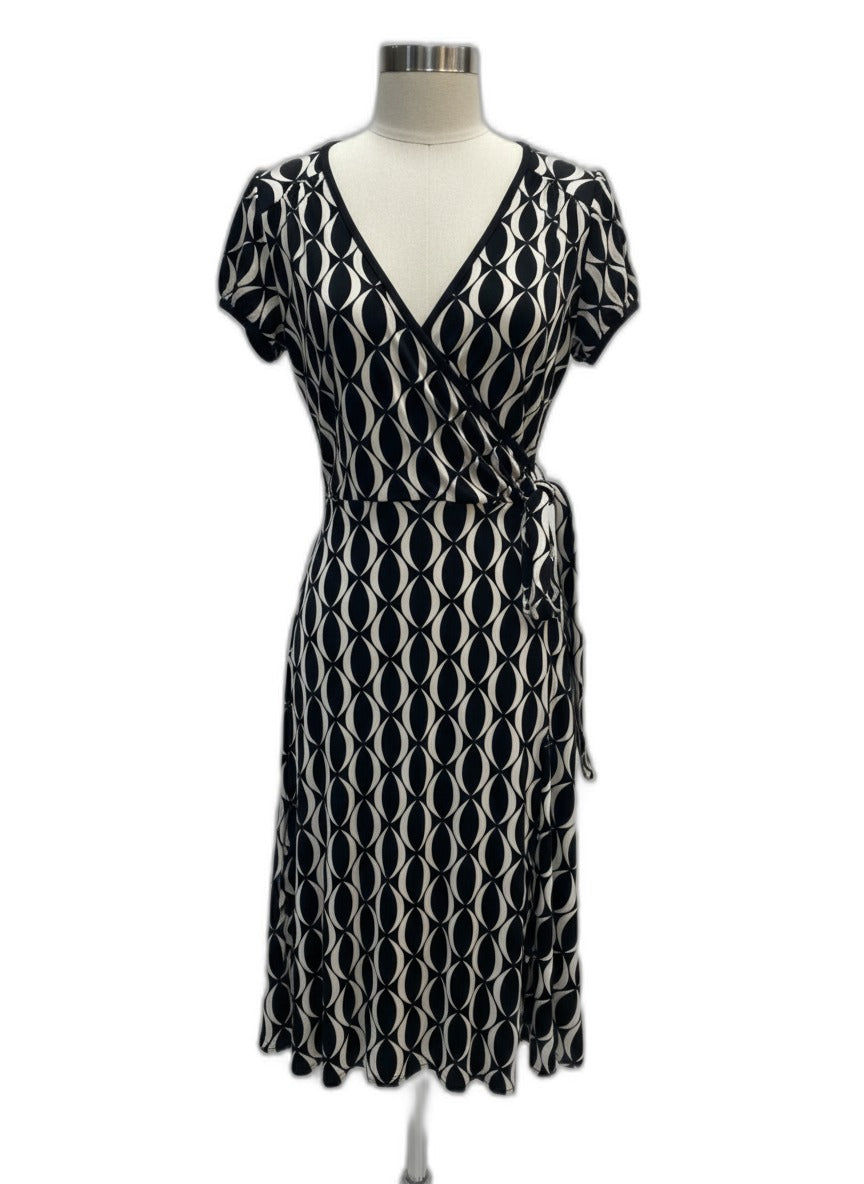 Donna Morgan · Wrap Dress · 12 · BlackCream