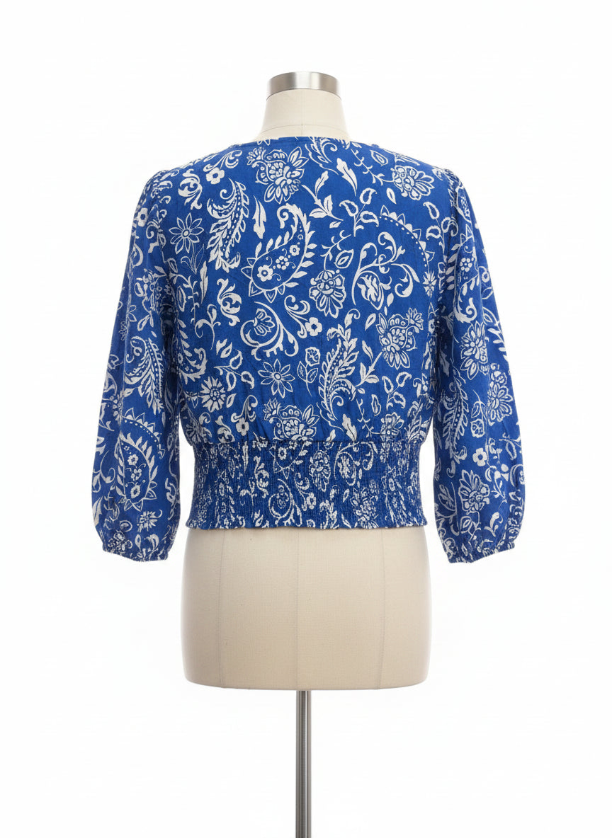 Melanie Lynne · 3/4 Sleeve Smocked Waist Blouse · Medium · BlueWhite
