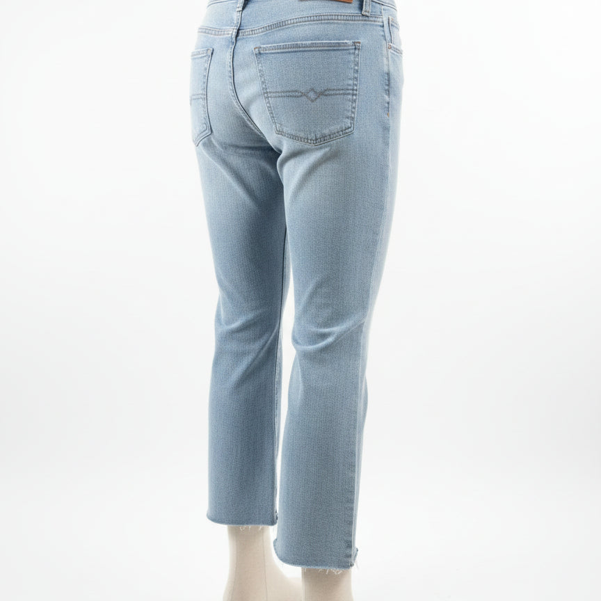 LuckyBrand · Sweet Mid-Rise Kick Crop · 6 · Light Denim
