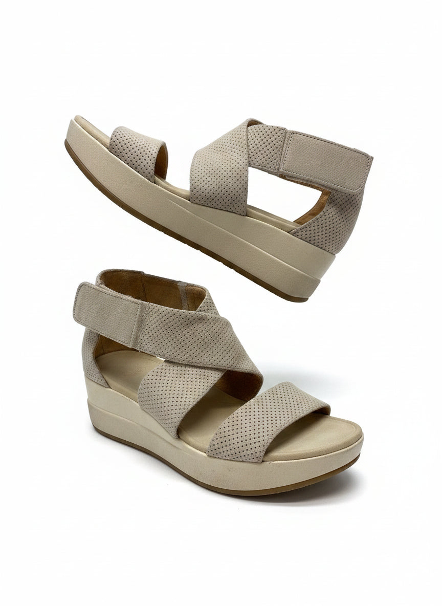 Dr. Scholl's · Scout High · 7 · Beige